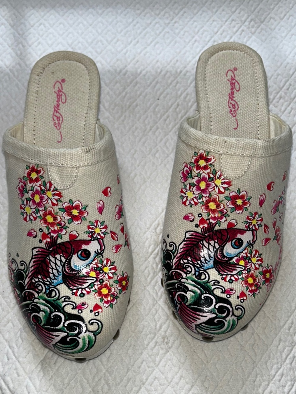 Ed Hardy white painted Koi fish print clogs shoes 6